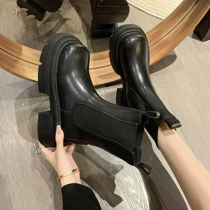 Aria - Schwarze Lederstiefel