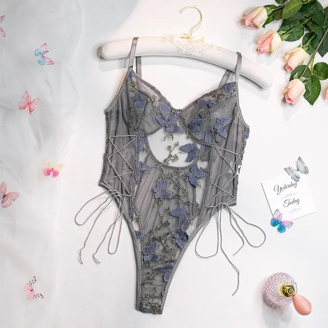 Selene - Bestickter Schmetterling Bodysuit